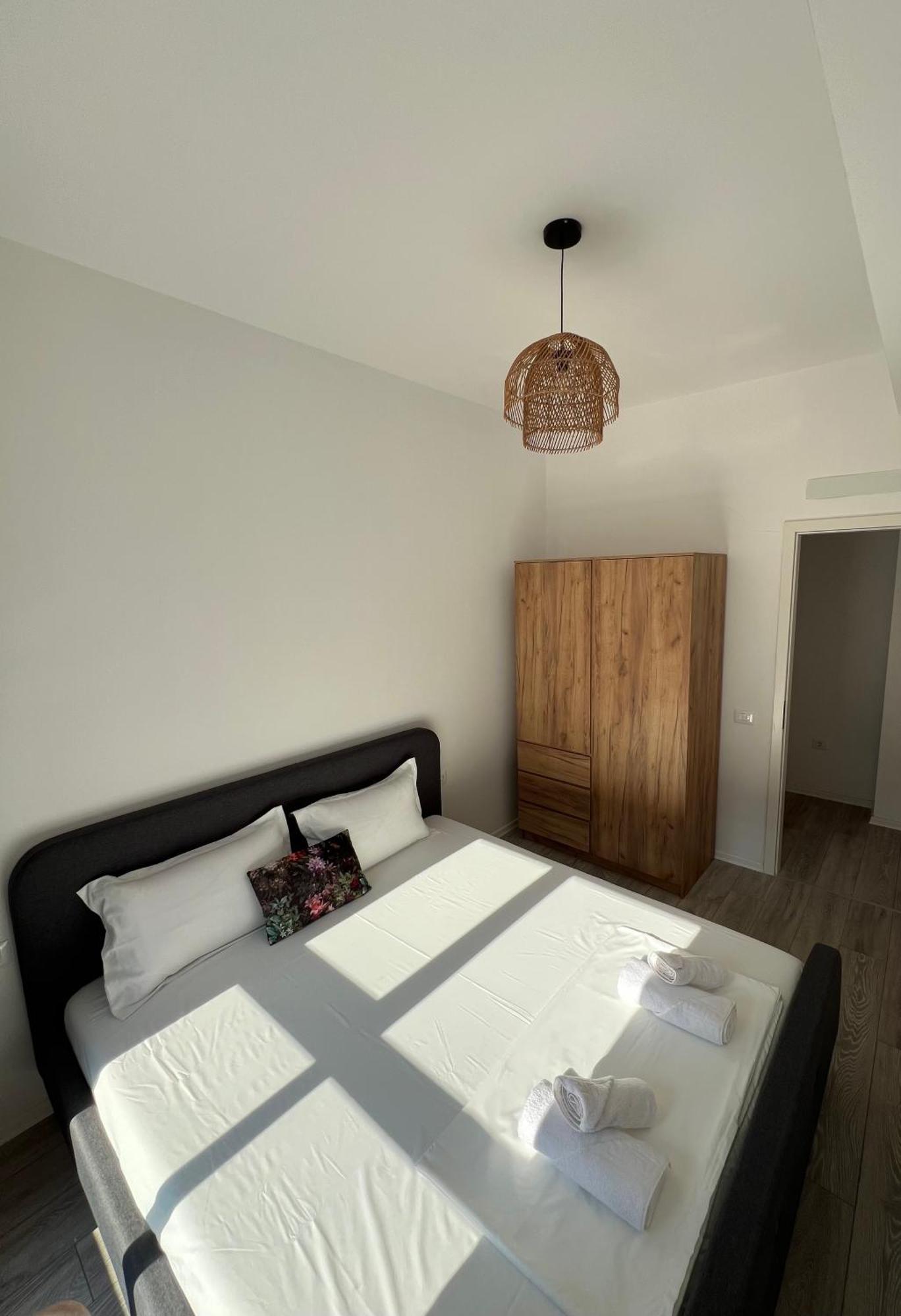 Sunflower Apartment Tiranë Eksteriør bilde