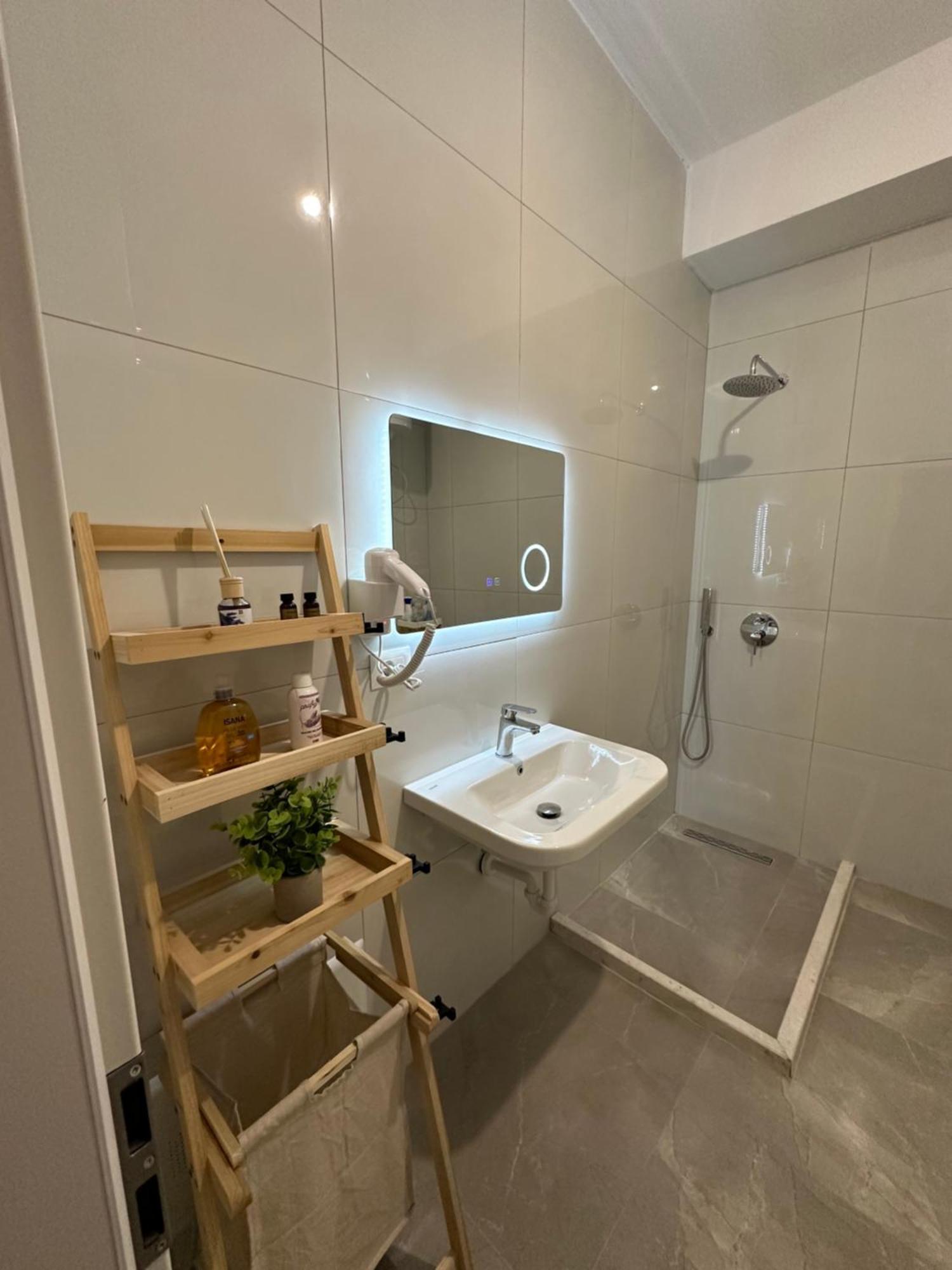 Sunflower Apartment Tiranë Eksteriør bilde