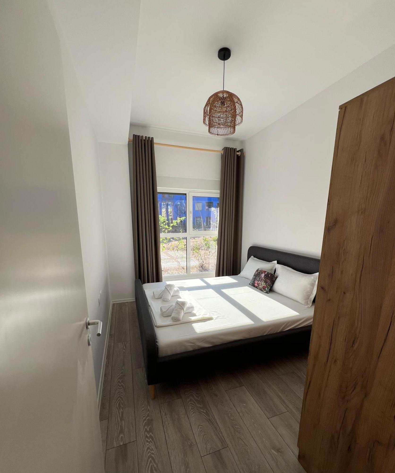 Sunflower Apartment Tiranë Eksteriør bilde